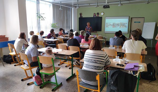 Fyzikální pokusy nás baví, Elixír do škol inspiruje učitele Fyzikální pokusy nás baví, Elixír do škol inspiruje učitele